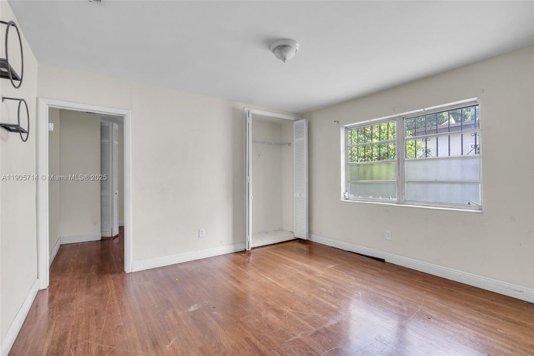 Active With Contract: $549,900 (0 beds, 0 baths, 2356 Square Feet)