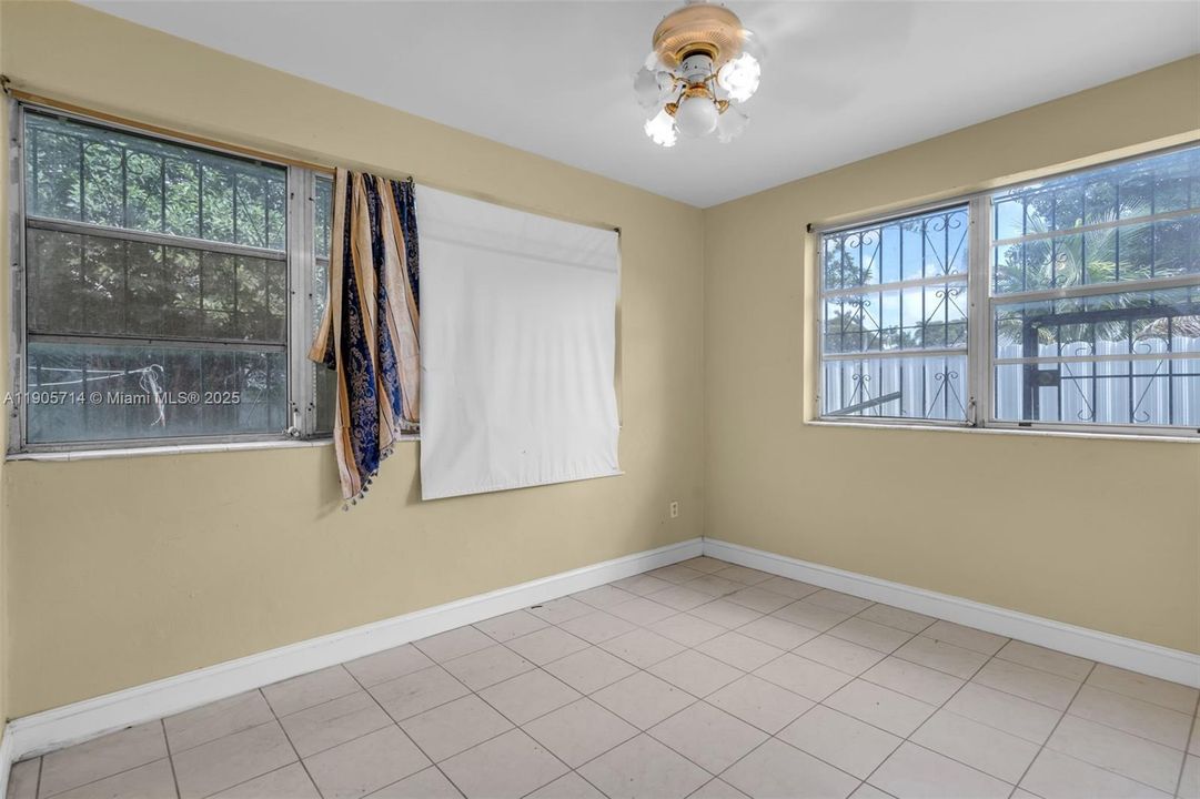 Active With Contract: $549,900 (0 beds, 0 baths, 2356 Square Feet)