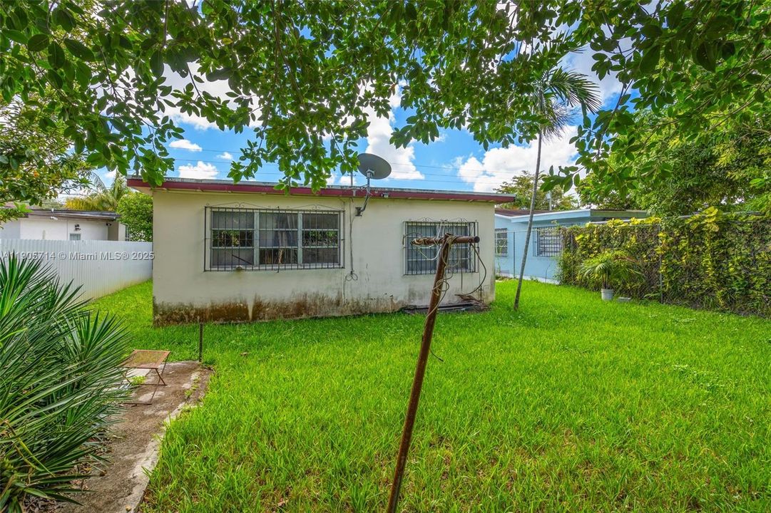 Active With Contract: $549,900 (0 beds, 0 baths, 2356 Square Feet)