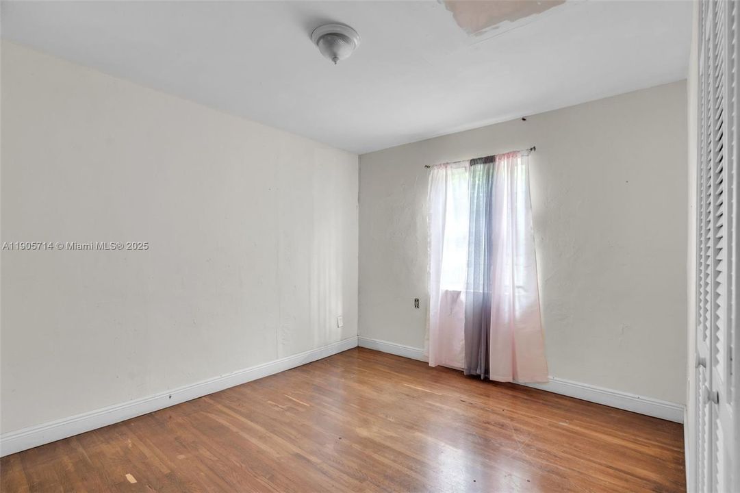 Active With Contract: $549,900 (0 beds, 0 baths, 2356 Square Feet)