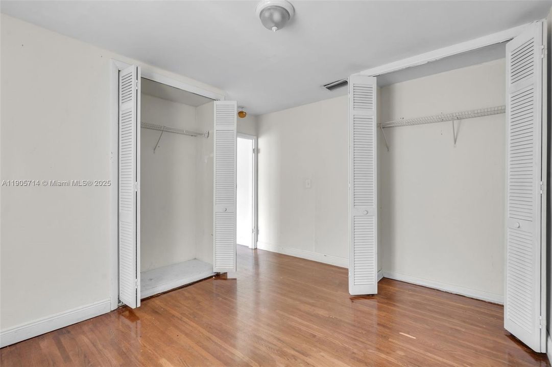 Active With Contract: $549,900 (0 beds, 0 baths, 2356 Square Feet)