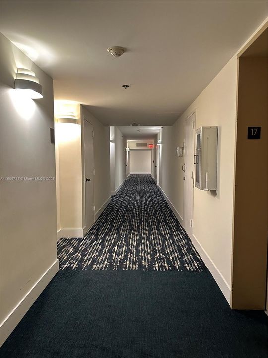 待售: $345,000 (1 贝兹, 1 浴室, 800 平方英尺)