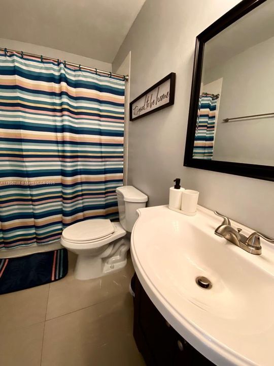 For Rent: $2,475 (3 beds, 2 baths, 1090 Square Feet)