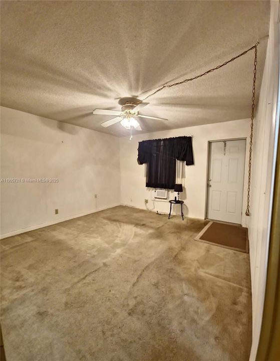 Recently Sold: $75,000 (1 beds, 1 baths, 650 Square Feet)