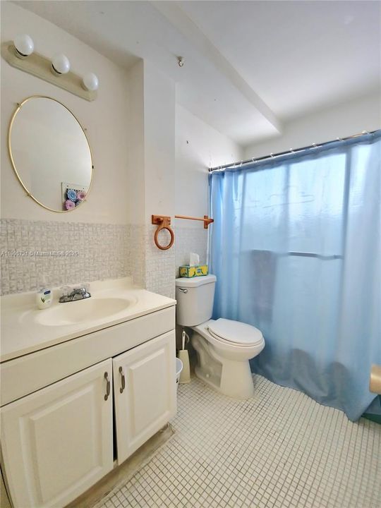 Recently Sold: $75,000 (1 beds, 1 baths, 650 Square Feet)