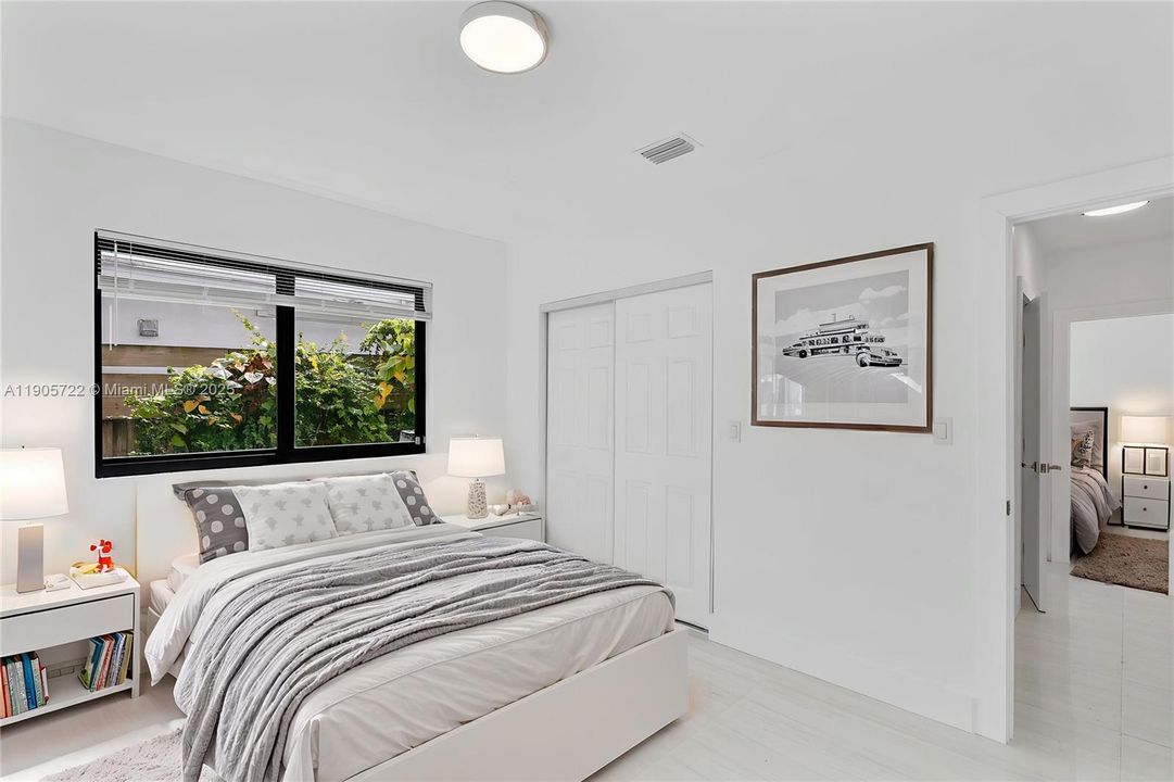 待售: $1,139,000 (5 贝兹, 3 浴室, 1786 平方英尺)