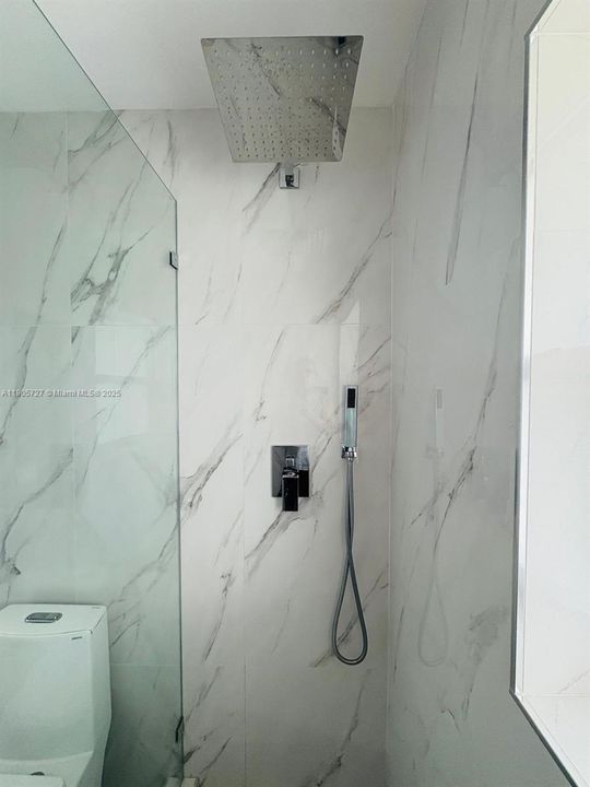 Active With Contract: $524,999 (3 beds, 1 baths, 1012 Square Feet)