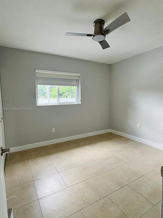 Active With Contract: $524,999 (3 beds, 1 baths, 1012 Square Feet)