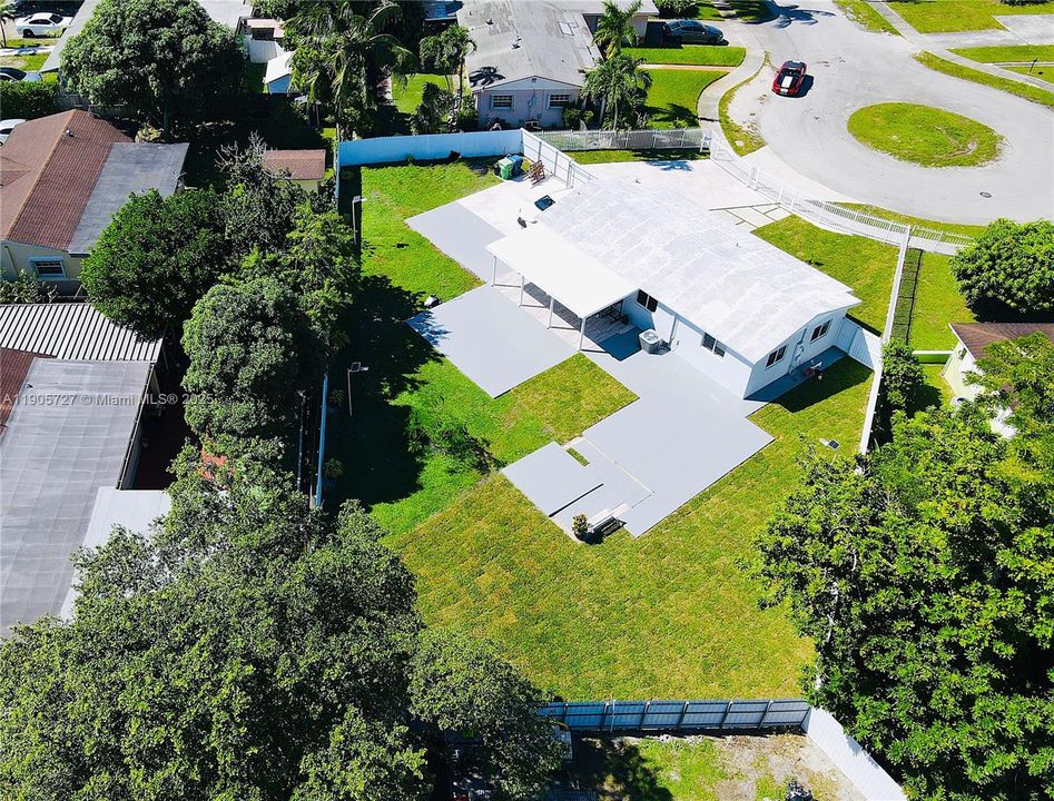 Active With Contract: $524,999 (3 beds, 1 baths, 1012 Square Feet)