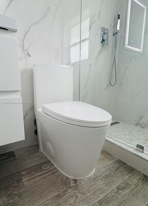 Active With Contract: $524,999 (3 beds, 1 baths, 1012 Square Feet)