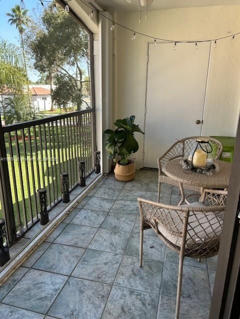 待售: $360,000 (2 贝兹, 2 浴室, 1115 平方英尺)