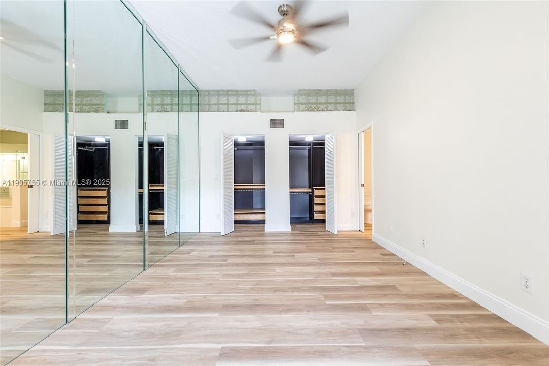 待售: $360,000 (2 贝兹, 2 浴室, 1115 平方英尺)