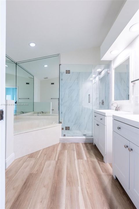 待售: $360,000 (2 贝兹, 2 浴室, 1115 平方英尺)