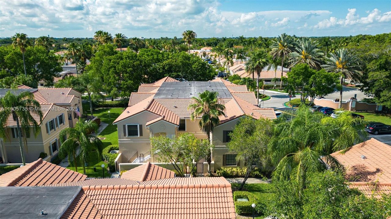 待售: $360,000 (2 贝兹, 2 浴室, 1115 平方英尺)