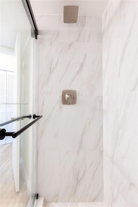 待售: $360,000 (2 贝兹, 2 浴室, 1115 平方英尺)