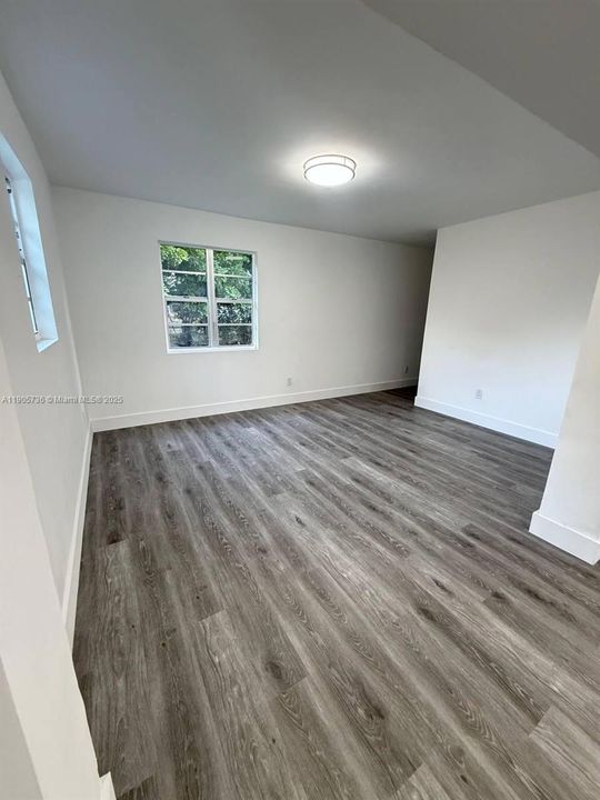 待售: $460,000 (3 贝兹, 2 浴室, 1358 平方英尺)