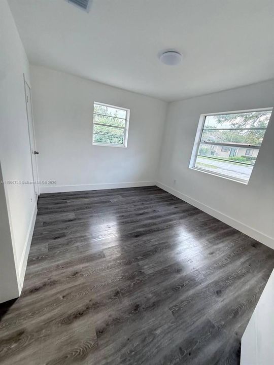 待售: $460,000 (3 贝兹, 2 浴室, 1358 平方英尺)