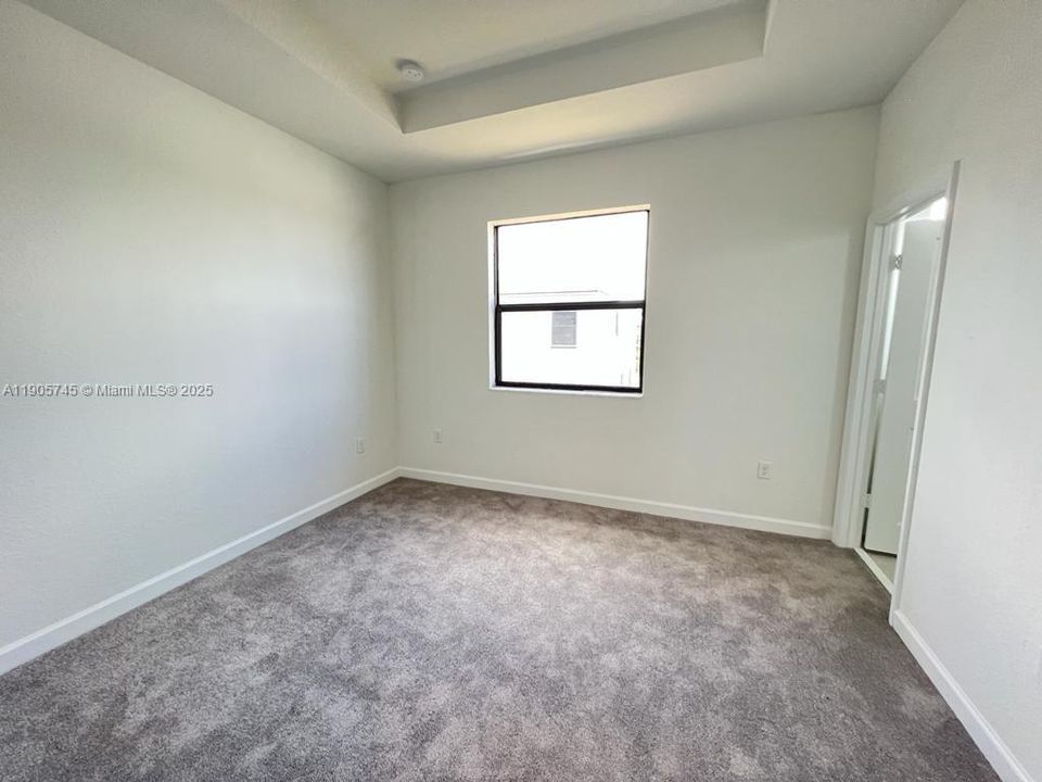 For Rent: $2,300 (3 beds, 3 baths, 1328 Square Feet)