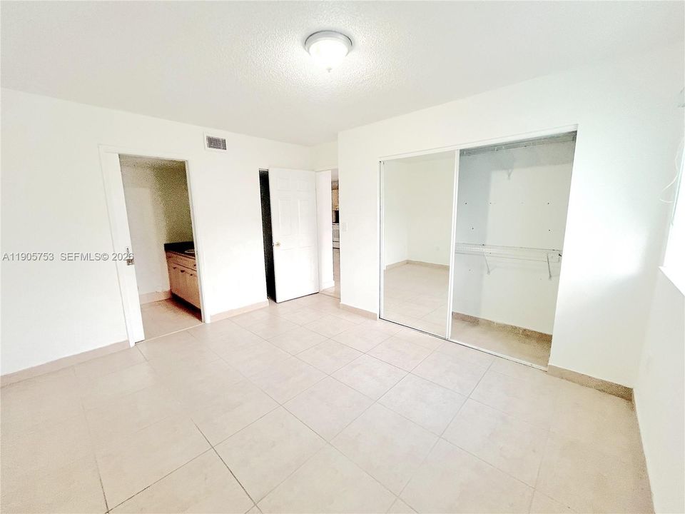 В аренду: $2,500 (2 спален, 2 ванн, 765 Квадратных фут)