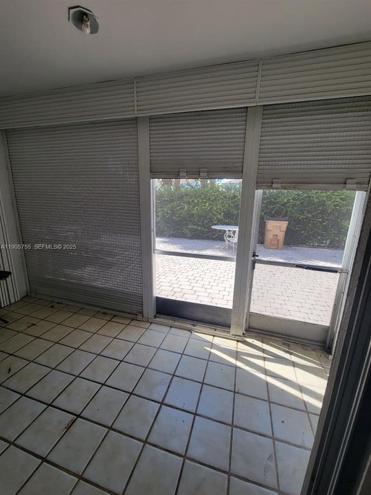 For Rent: $1,900 (2 beds, 2 baths, 1360 Square Feet)