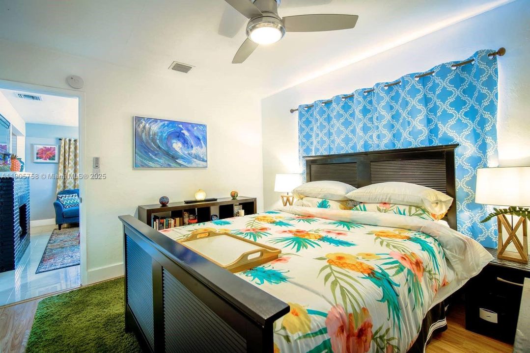 For Rent: $2,900 (3 beds, 2 baths, 1312 Square Feet)