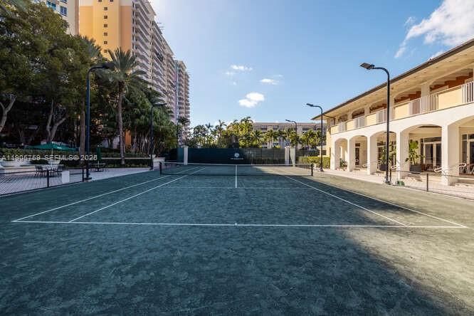 For Rent: $19,500 (3 beds, 3 baths, 2605 Square Feet)