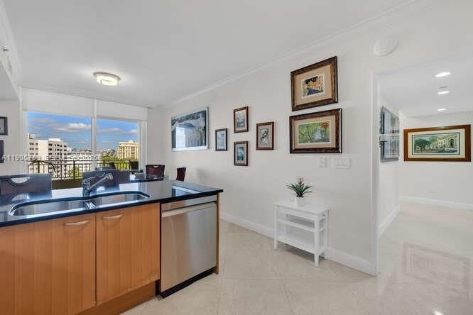 For Rent: $19,500 (3 beds, 3 baths, 2605 Square Feet)