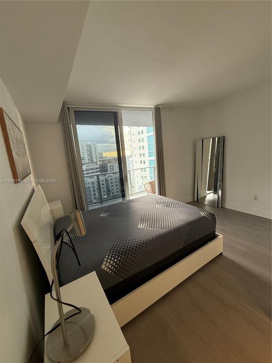 出租: $2,700 (1 贝兹, 1 浴室, 648 平方英尺)