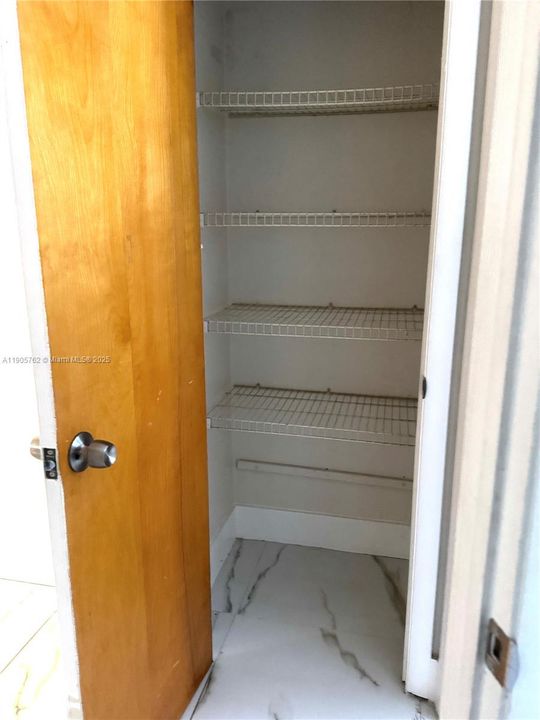 For Rent: $2,400 (3 beds, 2 baths, 0 Square Feet)