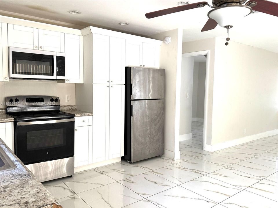 For Rent: $2,400 (3 beds, 2 baths, 0 Square Feet)