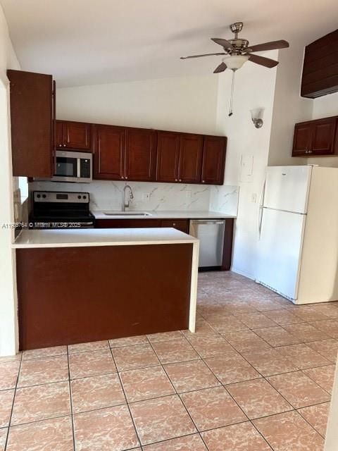 For Rent: $3,300 (3 beds, 2 baths, 1382 Square Feet)