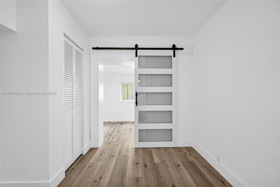 待售: $599,999 (4 贝兹, 2 浴室, 1462 平方英尺)