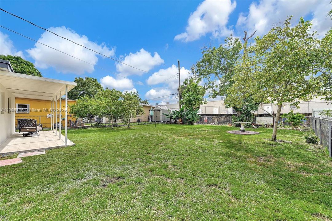 待售: $599,999 (4 贝兹, 2 浴室, 1462 平方英尺)