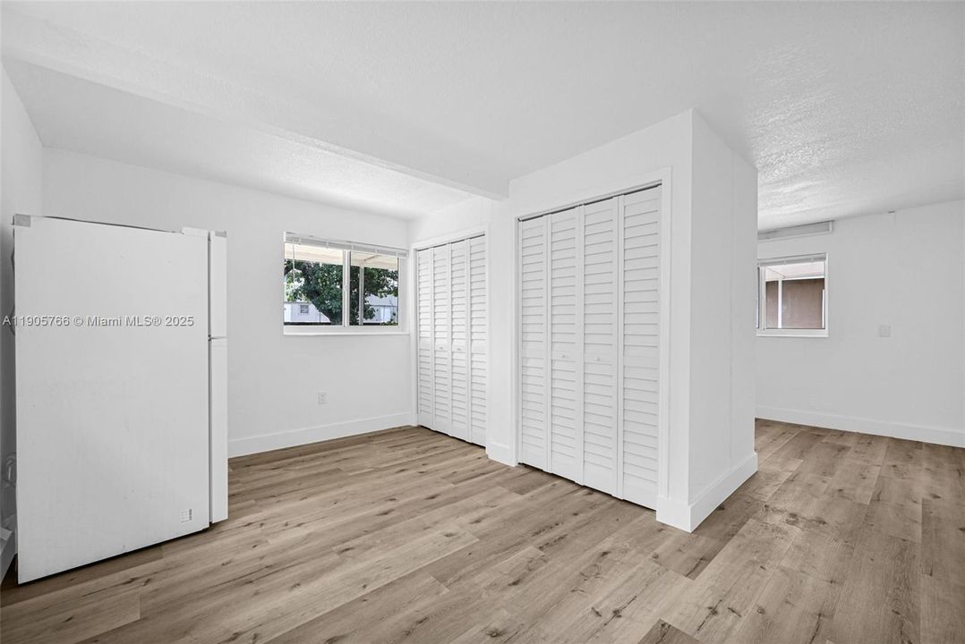 待售: $599,999 (4 贝兹, 2 浴室, 1462 平方英尺)