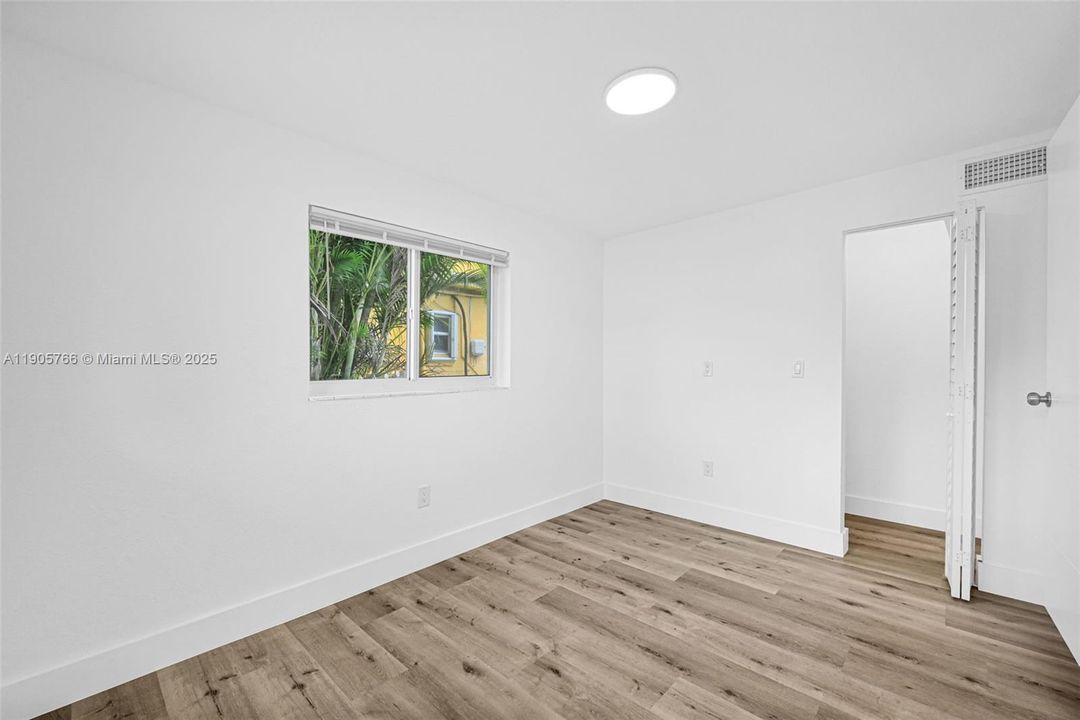 待售: $599,999 (4 贝兹, 2 浴室, 1462 平方英尺)