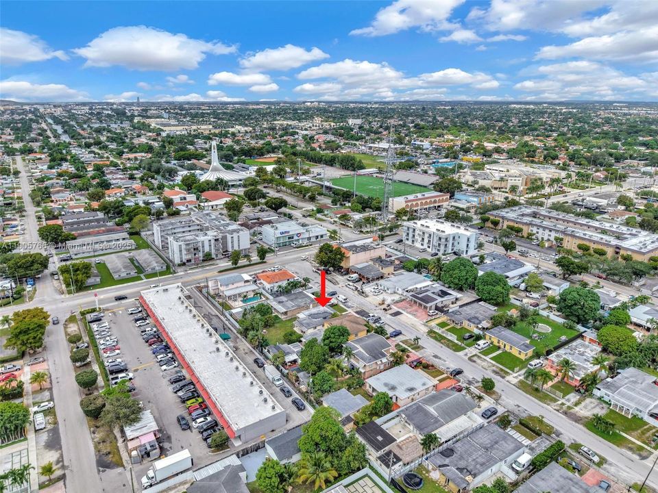 待售: $599,999 (4 贝兹, 2 浴室, 1462 平方英尺)