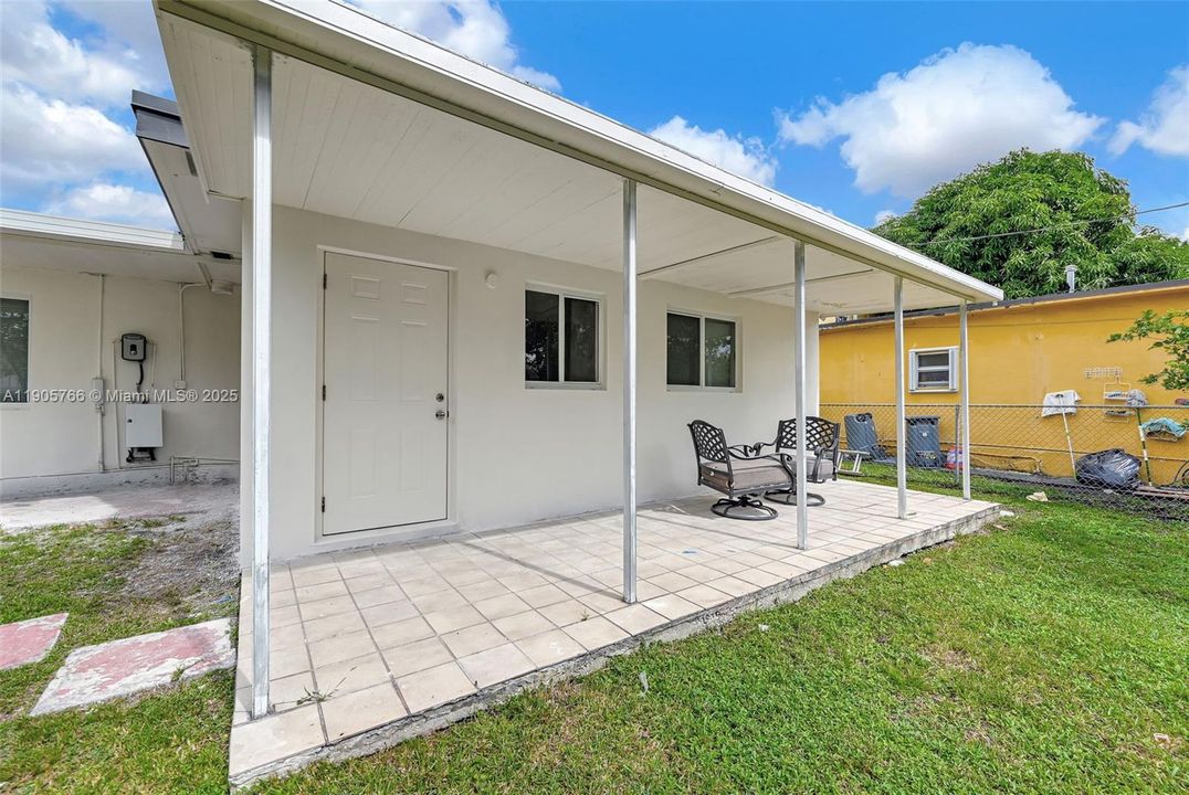 待售: $599,999 (4 贝兹, 2 浴室, 1462 平方英尺)