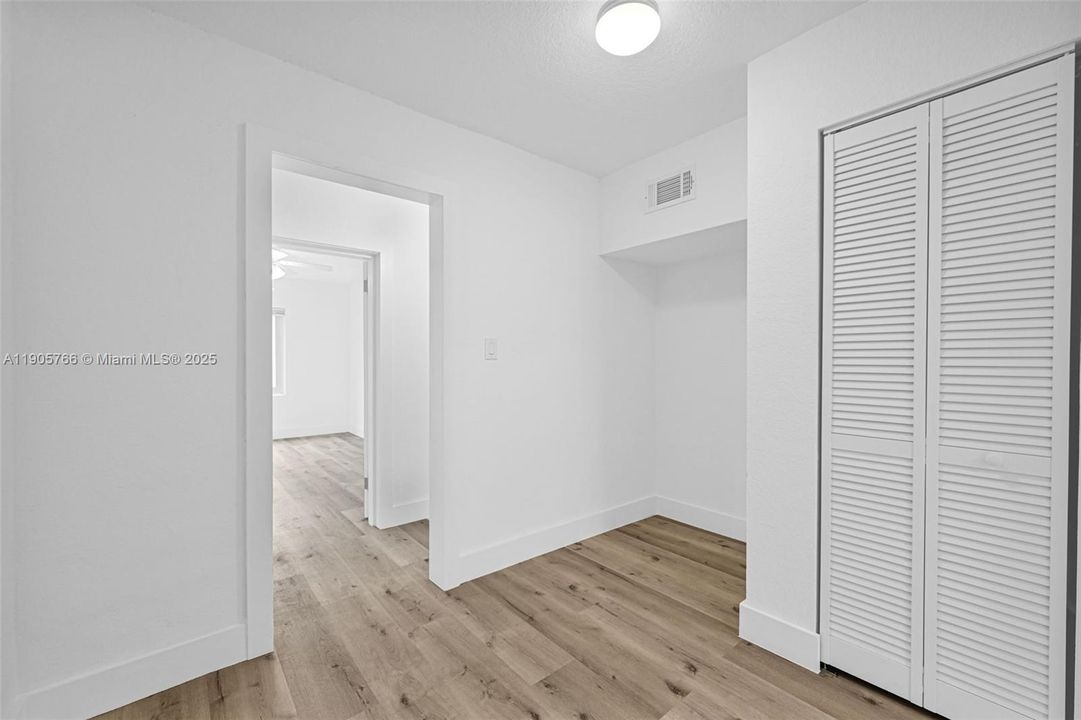 待售: $599,999 (4 贝兹, 2 浴室, 1462 平方英尺)