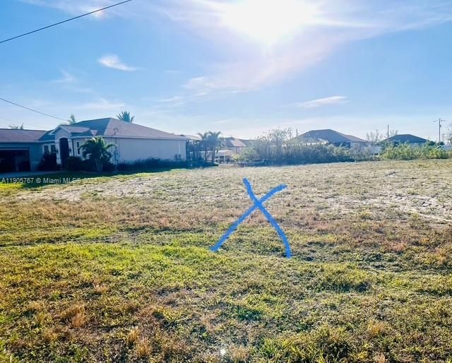 待售: $249,000 (0.23 acres)