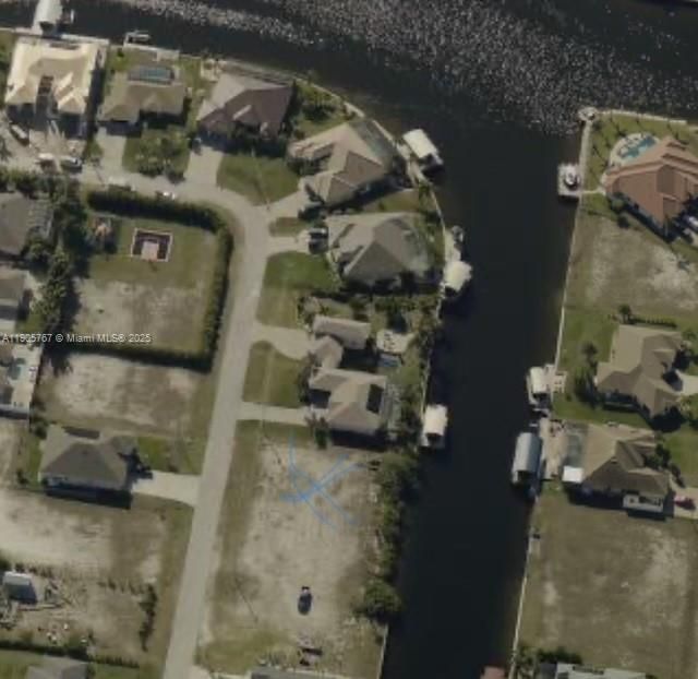 canal with Gulf access