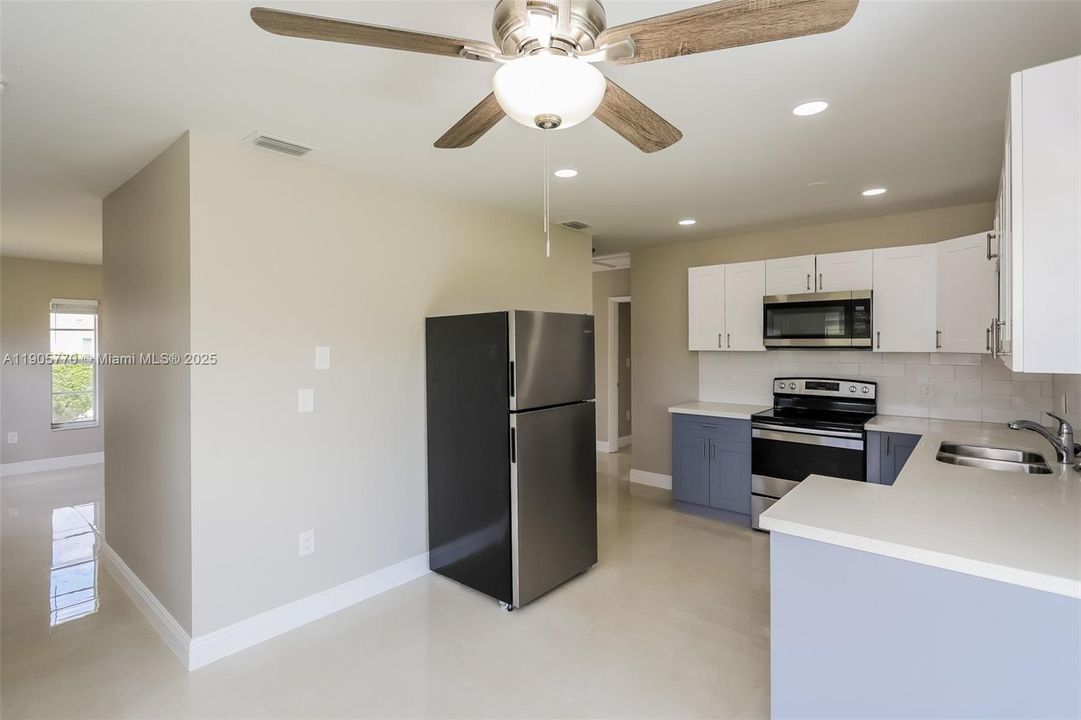 Recently Rented: $2,470 (4 beds, 2 baths, 1292 Square Feet)