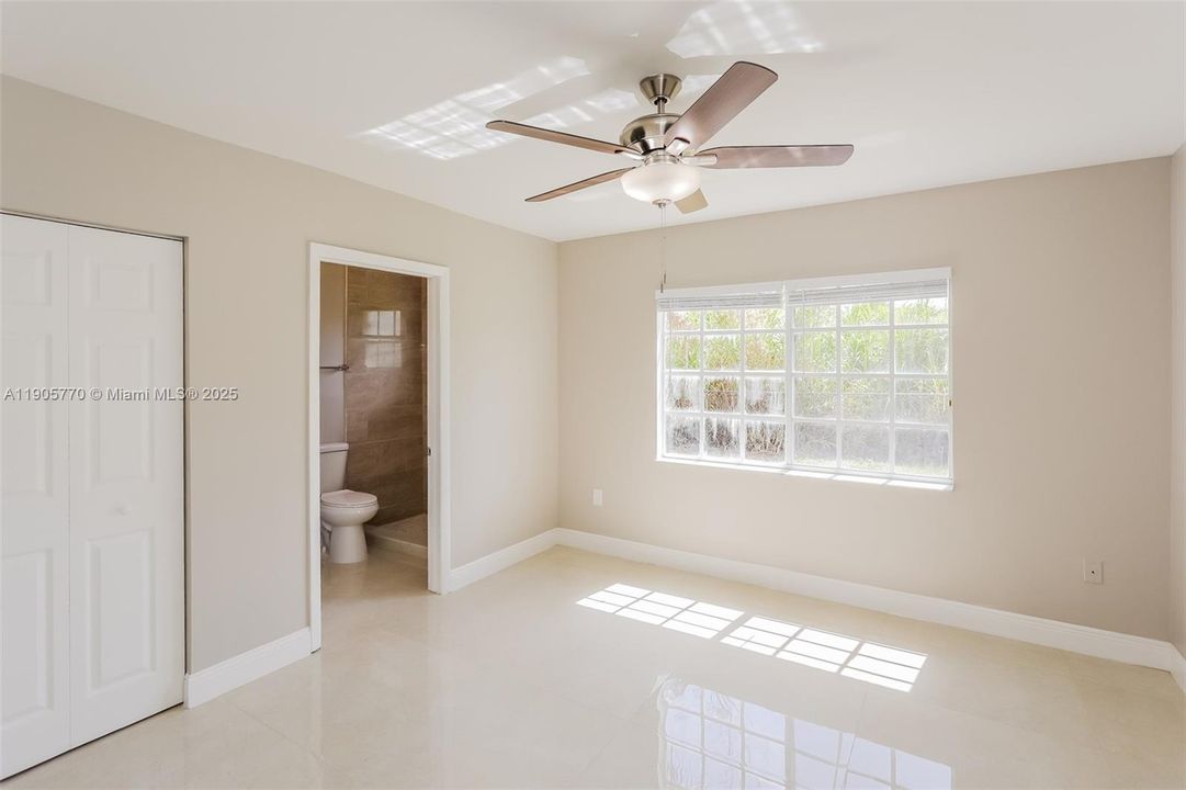 Recently Rented: $2,470 (4 beds, 2 baths, 1292 Square Feet)