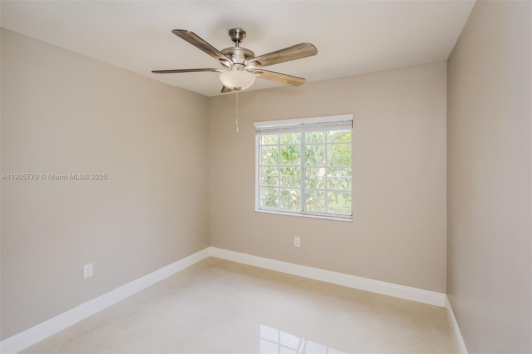 Recently Rented: $2,470 (4 beds, 2 baths, 1292 Square Feet)