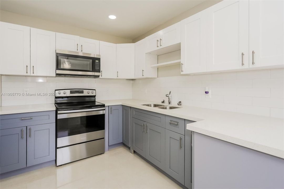 Recently Rented: $2,470 (4 beds, 2 baths, 1292 Square Feet)