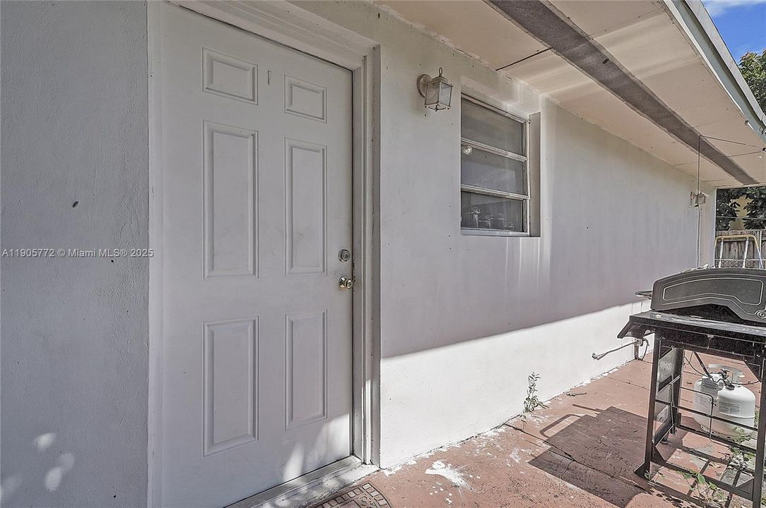 For Sale: $615,000 (4 beds, 3 baths, 1753 Square Feet)