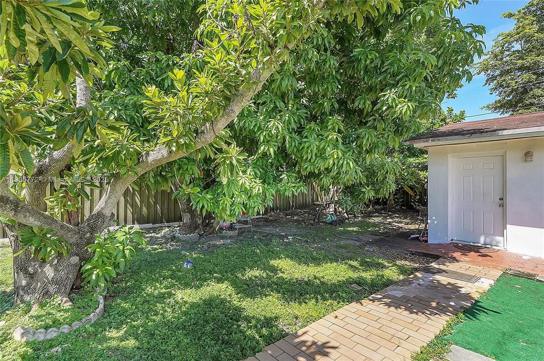 For Sale: $615,000 (4 beds, 3 baths, 1753 Square Feet)