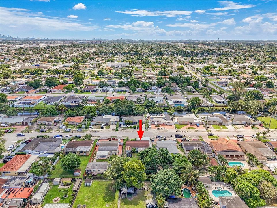 For Sale: $615,000 (4 beds, 3 baths, 1753 Square Feet)