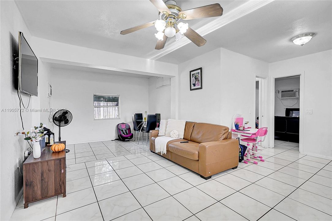 For Sale: $615,000 (4 beds, 3 baths, 1753 Square Feet)