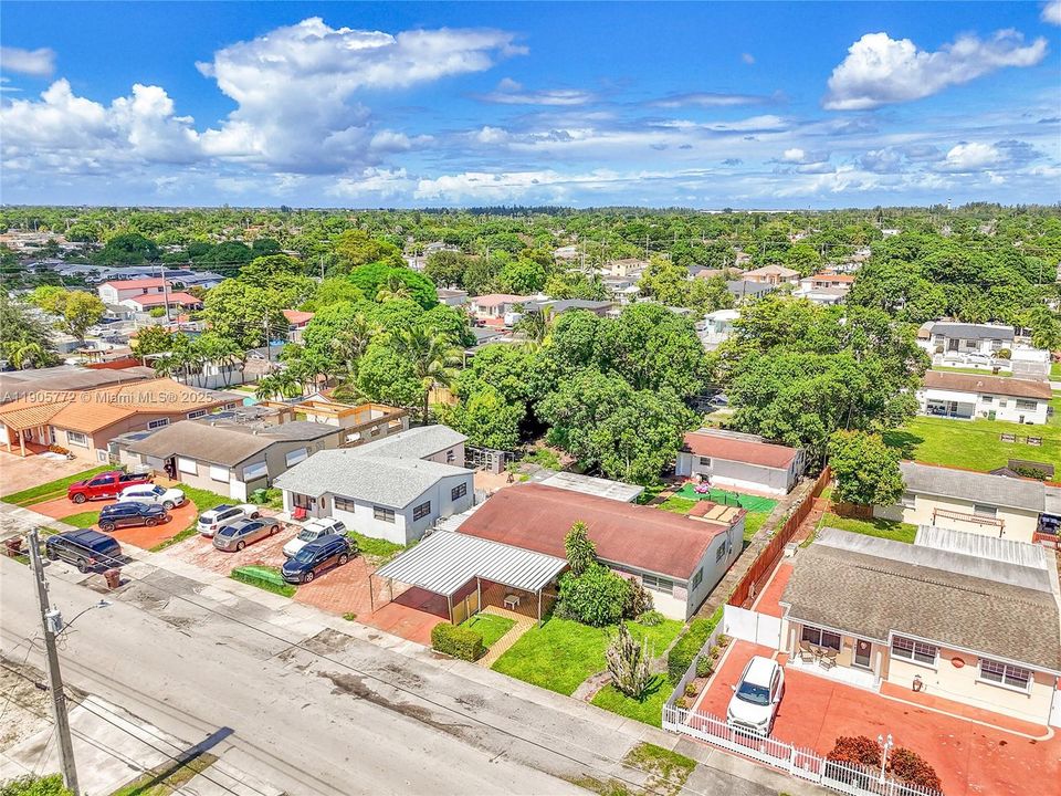 For Sale: $615,000 (4 beds, 3 baths, 1753 Square Feet)