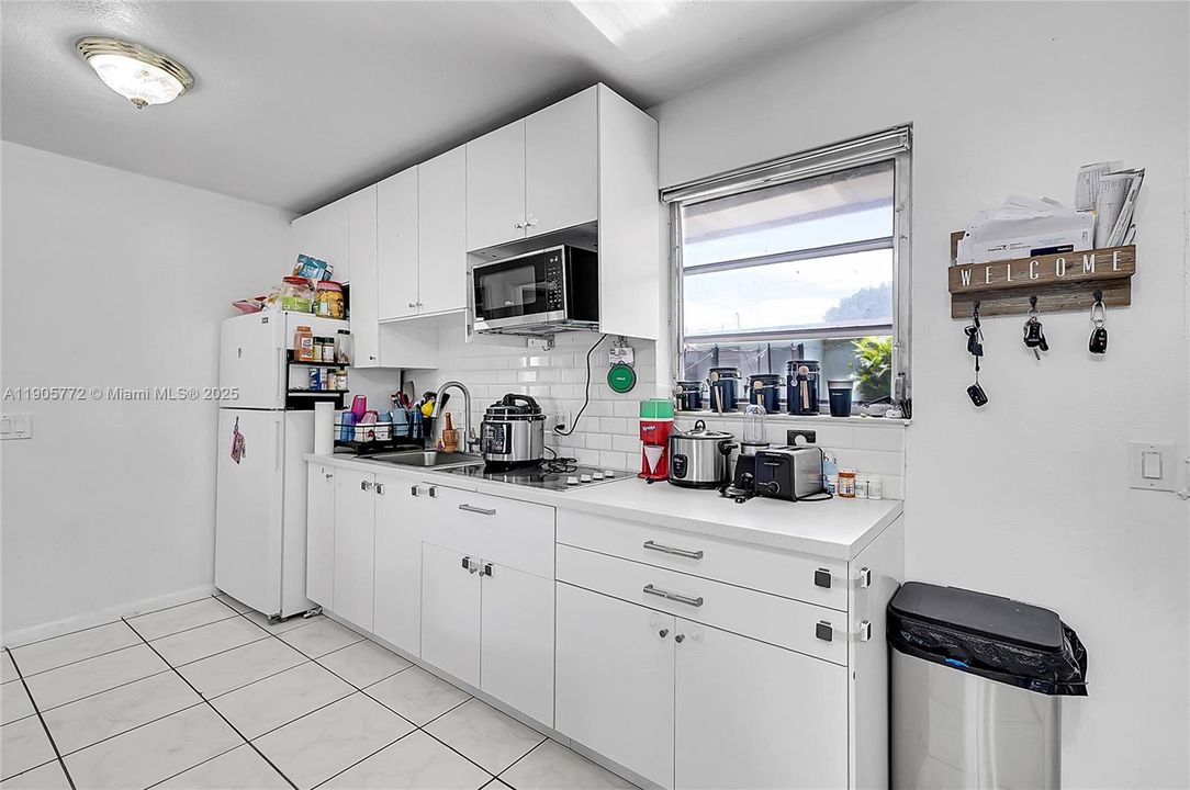 For Sale: $615,000 (4 beds, 3 baths, 1753 Square Feet)